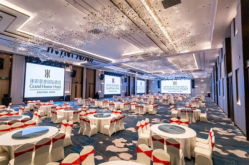 Banquet hall