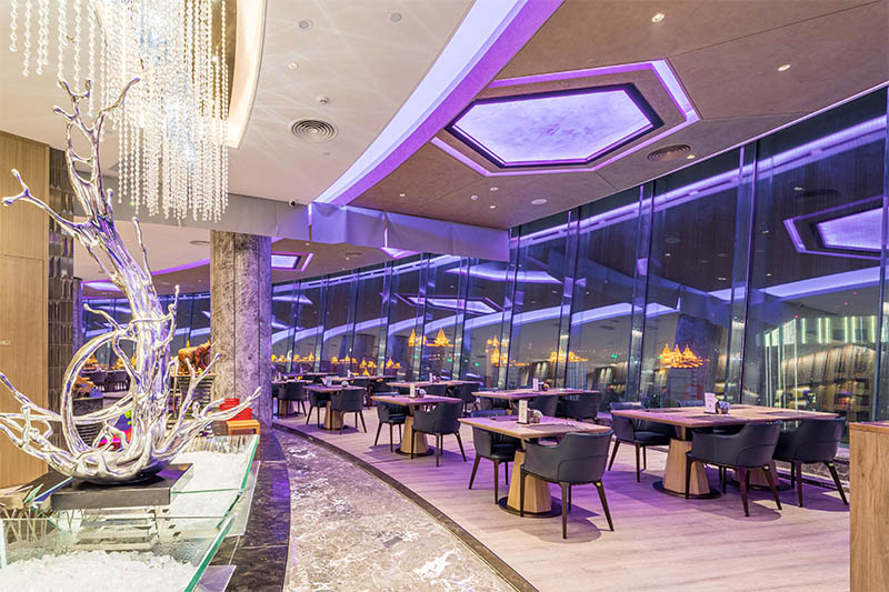 Revolving restaurant